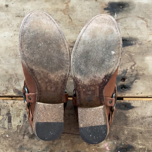 Frye Carson Clog in Cognac size 6.5 - Picture 4 of 6